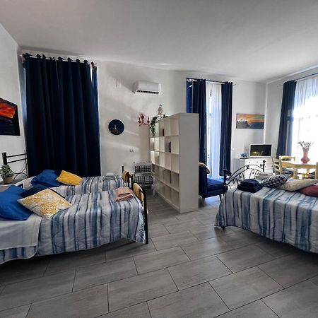 Suites Giudecca Неаполь Экстерьер фото