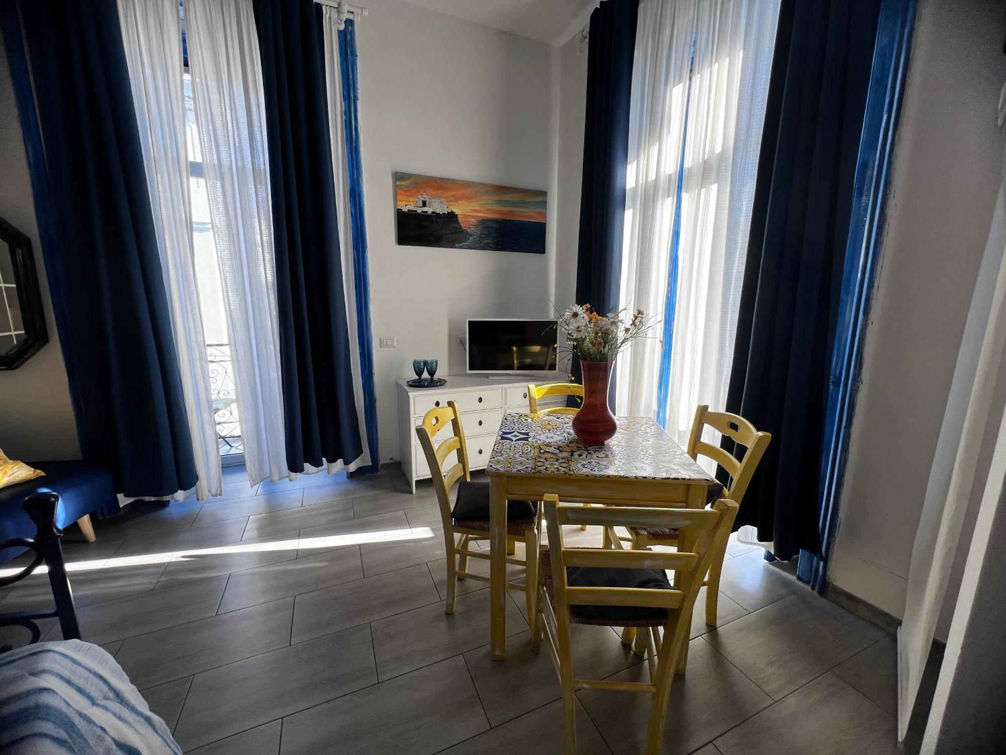 Suites Giudecca Неаполь Экстерьер фото